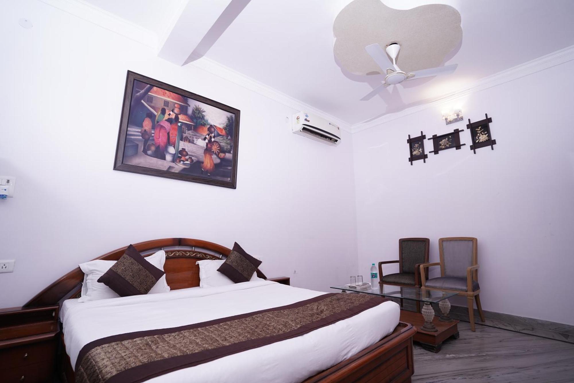 Hotel Lecston @Yashobhoomi Dwarka Sector - 25 Metro Station Delhi  Luaran gambar